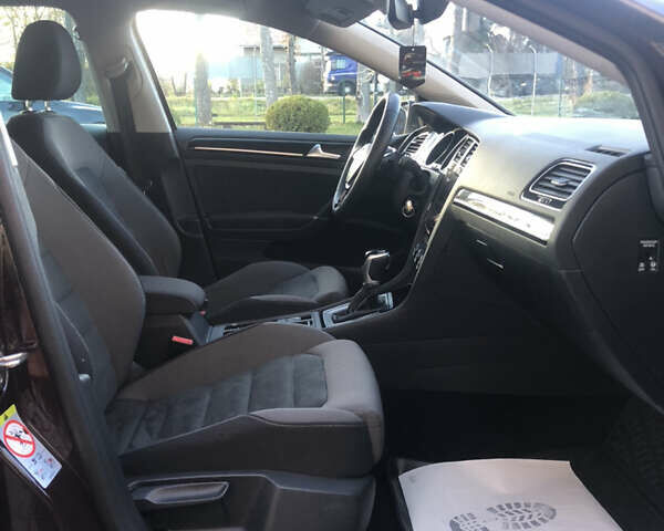 Коричневый Фольксваген Гольф, объемом двигателя 2 л и пробегом 240 тыс. км за 15950 $, фото 47 на Automoto.ua