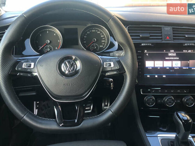 Коричневый Фольксваген Гольф, объемом двигателя 2 л и пробегом 240 тыс. км за 15950 $, фото 38 на Automoto.ua