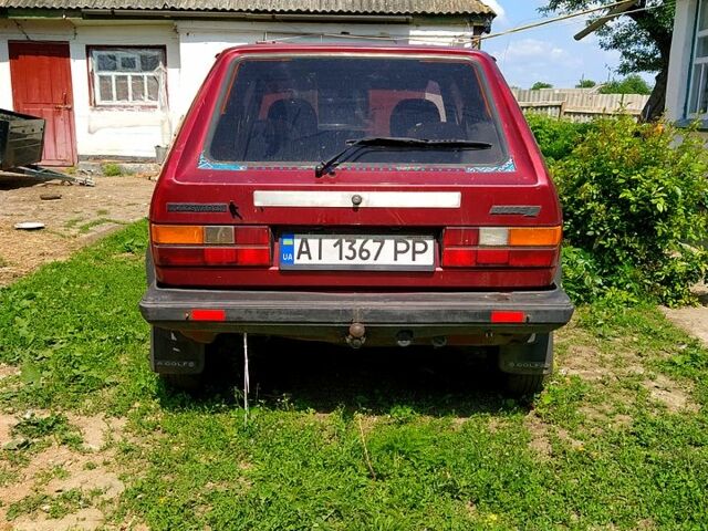 Красный Фольксваген Гольф, объемом двигателя 1.1 л и пробегом 0 тыс. км за 600 $, фото 3 на Automoto.ua