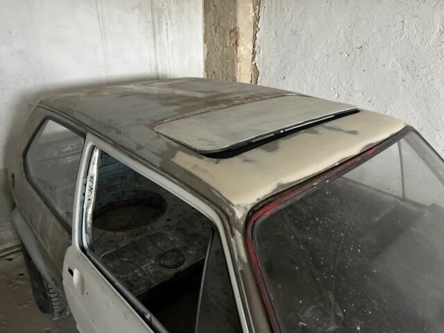 Червоний Фольксваген Гольф, об'ємом двигуна 1.6 л та пробігом 50 тис. км за 574 $, фото 8 на Automoto.ua