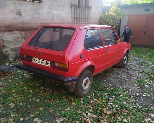 Красный Фольксваген Гольф, объемом двигателя 1.47 л и пробегом 200 тыс. км за 500 $, фото 2 на Automoto.ua