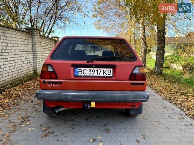 Красный Фольксваген Гольф, объемом двигателя 1.3 л и пробегом 303 тыс. км за 1900 $, фото 23 на Automoto.ua