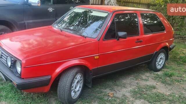 Красный Фольксваген Гольф, объемом двигателя 1.6 л и пробегом 400 тыс. км за 2600 $, фото 1 на Automoto.ua