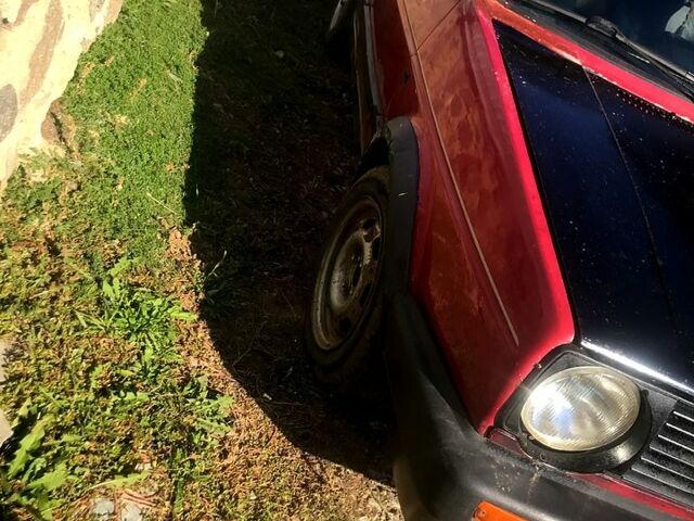 Червоний Фольксваген Гольф, об'ємом двигуна 1.8 л та пробігом 0 тис. км за 600 $, фото 2 на Automoto.ua