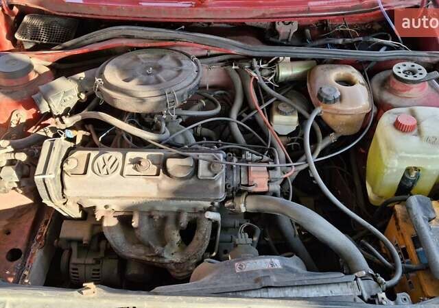 Красный Фольксваген Гольф, объемом двигателя 1.27 л и пробегом 436 тыс. км за 1100 $, фото 5 на Automoto.ua