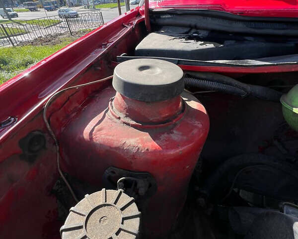 Червоний Фольксваген Гольф, об'ємом двигуна 1.6 л та пробігом 357 тис. км за 2800 $, фото 7 на Automoto.ua