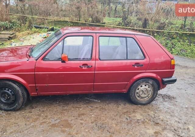 Красный Фольксваген Гольф, объемом двигателя 1.6 л и пробегом 300 тыс. км за 1400 $, фото 10 на Automoto.ua