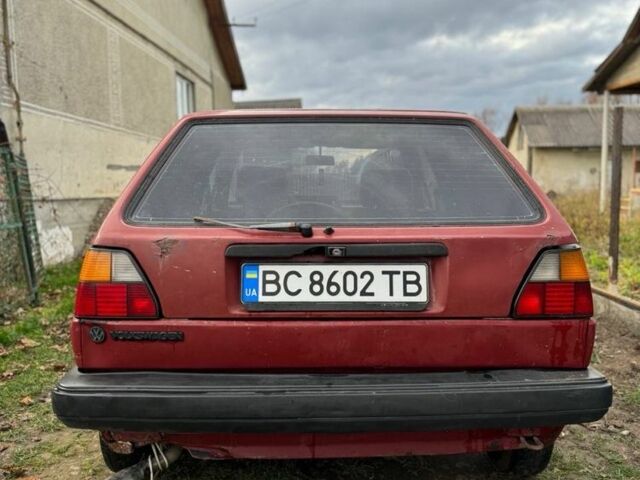 Червоний Фольксваген Гольф, об'ємом двигуна 1.3 л та пробігом 3 тис. км за 600 $, фото 3 на Automoto.ua