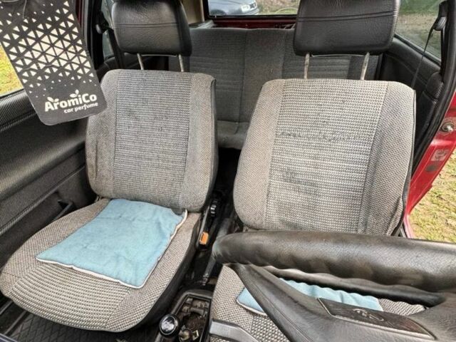 Червоний Фольксваген Гольф, об'ємом двигуна 1.3 л та пробігом 3 тис. км за 600 $, фото 2 на Automoto.ua