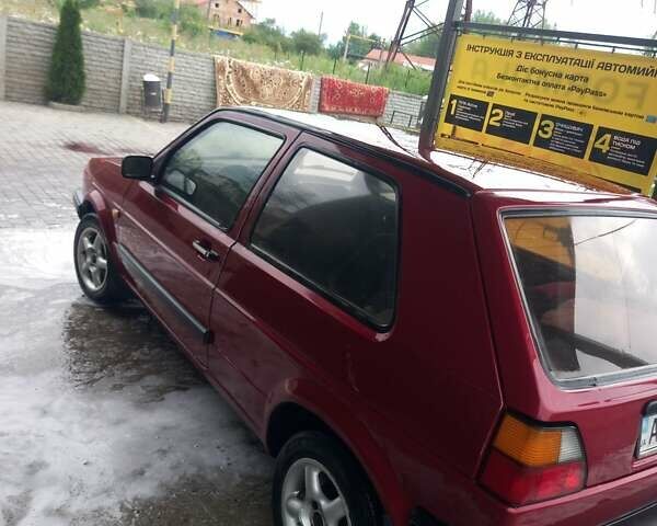 Червоний Фольксваген Гольф, об'ємом двигуна 1.27 л та пробігом 300 тис. км за 1500 $, фото 11 на Automoto.ua