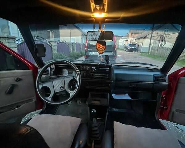 Фольксваген Гольф 1987 в Черновцах на Automoto.ua Красный Фольксваген Гольф, объемом двигателя 1.6 л и пробегом 500 тыс. км за 1550 $, фото 10 на Automoto.ua