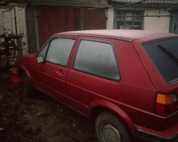 Червоний Фольксваген Гольф, об'ємом двигуна 1.27 л та пробігом 330 тис. км за 800 $, фото 1 на Automoto.ua