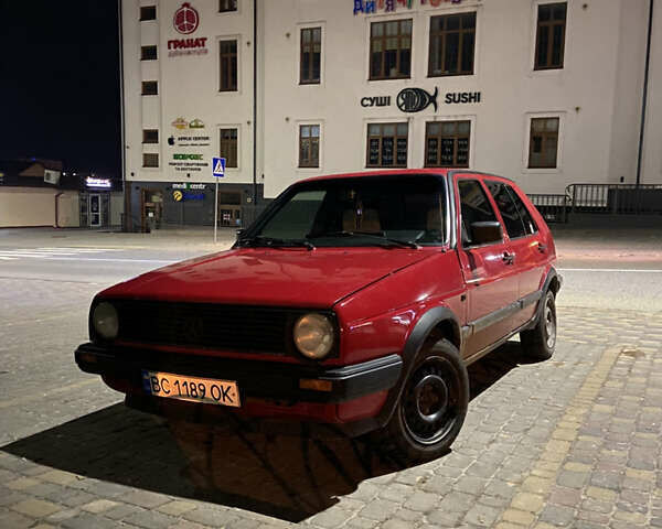 Красный Фольксваген Гольф, объемом двигателя 1.6 л и пробегом 352 тыс. км за 1999 $, фото 6 на Automoto.ua