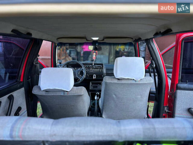 Красный Фольксваген Гольф, объемом двигателя 1.6 л и пробегом 352 тыс. км за 1999 $, фото 18 на Automoto.ua