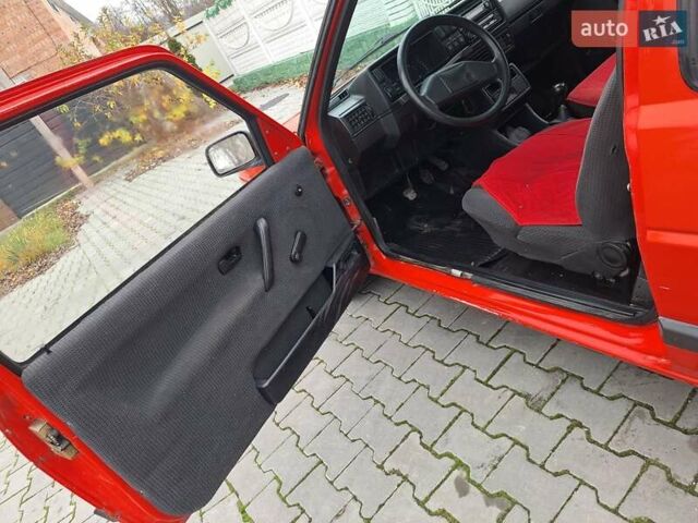 Червоний Фольксваген Гольф, об'ємом двигуна 1.6 л та пробігом 111 тис. км за 1100 $, фото 25 на Automoto.ua