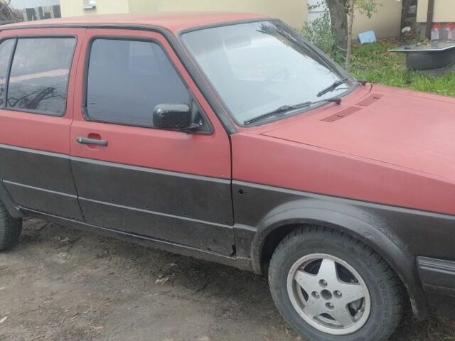 Красный Фольксваген Гольф, объемом двигателя 0 л и пробегом 324 тыс. км за 800 $, фото 2 на Automoto.ua