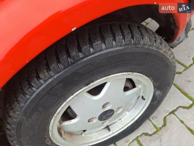 Червоний Фольксваген Гольф, об'ємом двигуна 1.6 л та пробігом 111 тис. км за 1100 $, фото 13 на Automoto.ua