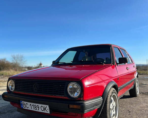 Красный Фольксваген Гольф, объемом двигателя 1.6 л и пробегом 352 тыс. км за 1999 $, фото 9 на Automoto.ua