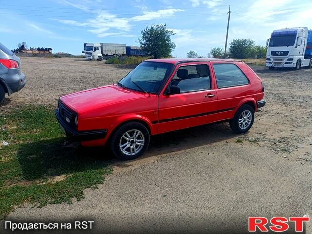 Червоний Фольксваген Гольф, об'ємом двигуна 1.6 л та пробігом 250 тис. км за 1700 $, фото 7 на Automoto.ua