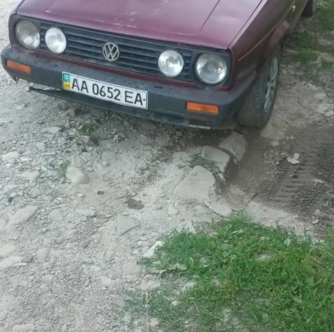 Красный Фольксваген Гольф, объемом двигателя 0 л и пробегом 298 тыс. км за 400 $, фото 2 на Automoto.ua