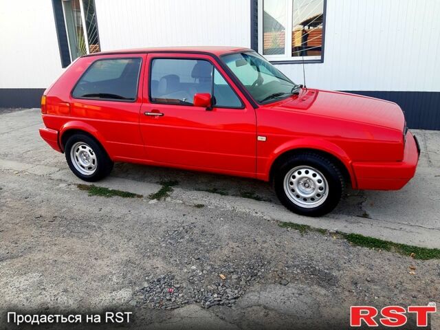 Червоний Фольксваген Гольф, об'ємом двигуна 1.8 л та пробігом 200 тис. км за 799 $, фото 1 на Automoto.ua