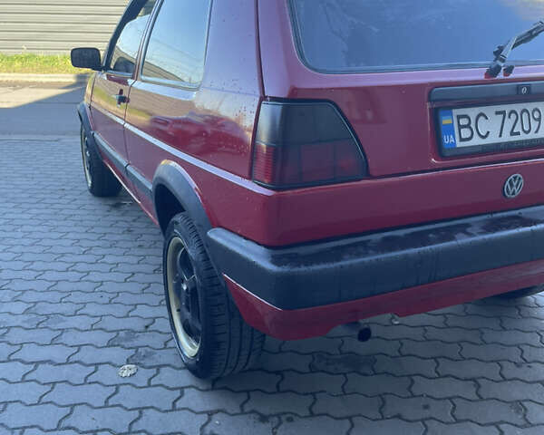 Красный Фольксваген Гольф, объемом двигателя 1.3 л и пробегом 450 тыс. км за 2500 $, фото 3 на Automoto.ua