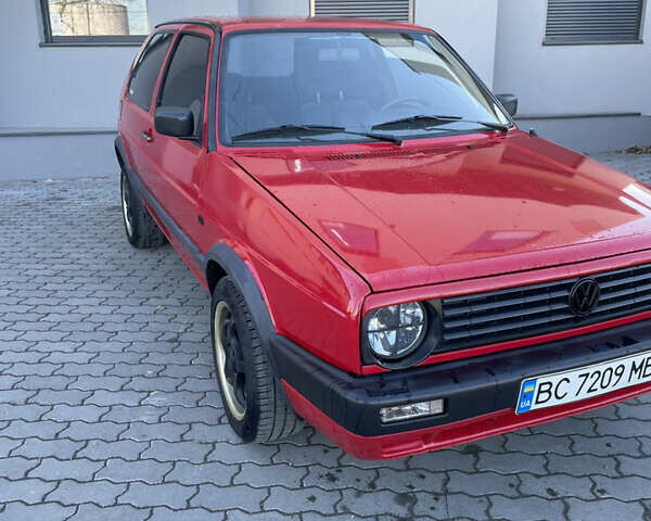 Красный Фольксваген Гольф, объемом двигателя 1.3 л и пробегом 450 тыс. км за 2000 $, фото 6 на Automoto.ua