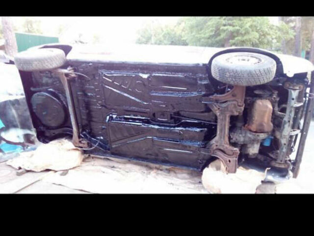 Красный Фольксваген Гольф, объемом двигателя 1.6 л и пробегом 178 тыс. км за 900 $, фото 17 на Automoto.ua