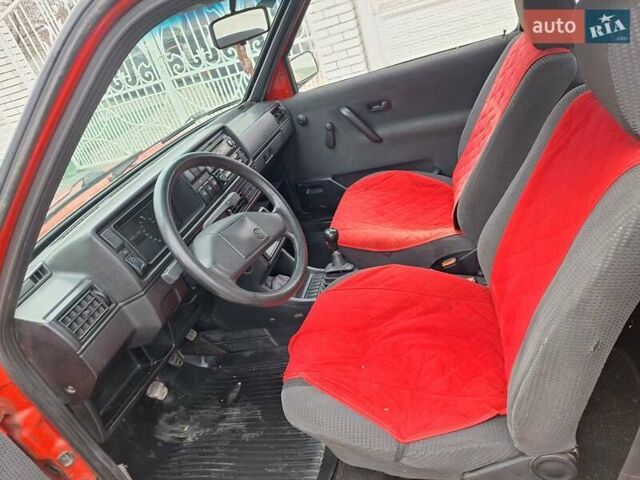 Червоний Фольксваген Гольф, об'ємом двигуна 1.6 л та пробігом 111 тис. км за 1100 $, фото 26 на Automoto.ua