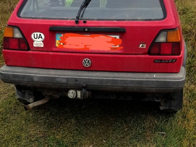 Красный Фольксваген Гольф, объемом двигателя 1.6 л и пробегом 1 тыс. км за 1025 $, фото 1 на Automoto.ua