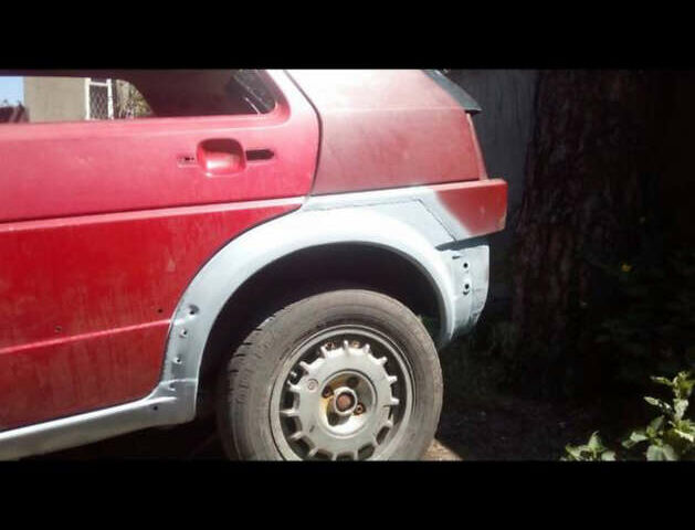 Красный Фольксваген Гольф, объемом двигателя 1.6 л и пробегом 178 тыс. км за 900 $, фото 15 на Automoto.ua