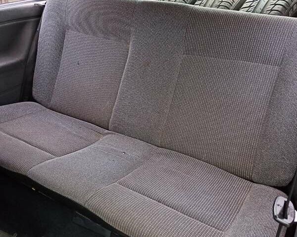 Червоний Фольксваген Гольф, об'ємом двигуна 1.27 л та пробігом 30 тис. км за 1500 $, фото 6 на Automoto.ua