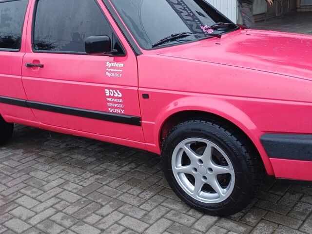 Фольксваген Гольф 1989 у Вижнице на Automoto.ua Червоний Фольксваген Гольф, об'ємом двигуна 1.3 л та пробігом 120 тис. км за 1650 $, фото 3 на Automoto.ua