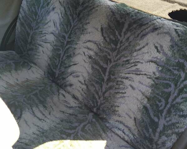 Красный Фольксваген Гольф, объемом двигателя 1.6 л и пробегом 297 тыс. км за 2000 $, фото 13 на Automoto.ua