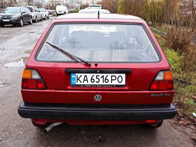 Красный Фольксваген Гольф, объемом двигателя 1.3 л и пробегом 30 тыс. км за 2000 $, фото 3 на Automoto.ua