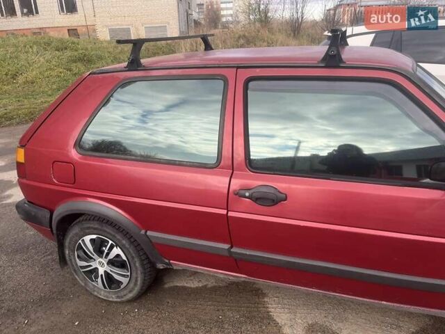 Красный Фольксваген Гольф, объемом двигателя 1.6 л и пробегом 340 тыс. км за 1500 $, фото 4 на Automoto.ua