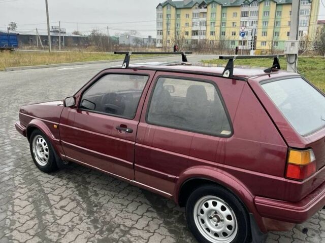 Красный Фольксваген Гольф, объемом двигателя 1.6 л и пробегом 290 тыс. км за 1200 $, фото 3 на Automoto.ua