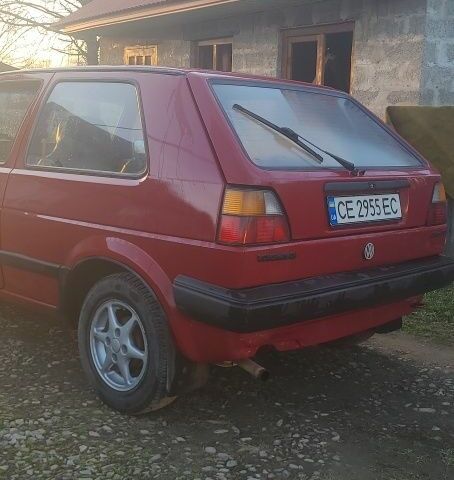 Красный Фольксваген Гольф, объемом двигателя 1.3 л и пробегом 270 тыс. км за 1450 $, фото 1 на Automoto.ua