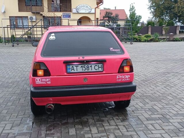 Фольксваген Гольф 1989 у Вижнице на Automoto.ua Червоний Фольксваген Гольф, об'ємом двигуна 1.3 л та пробігом 120 тис. км за 1650 $, фото 1 на Automoto.ua