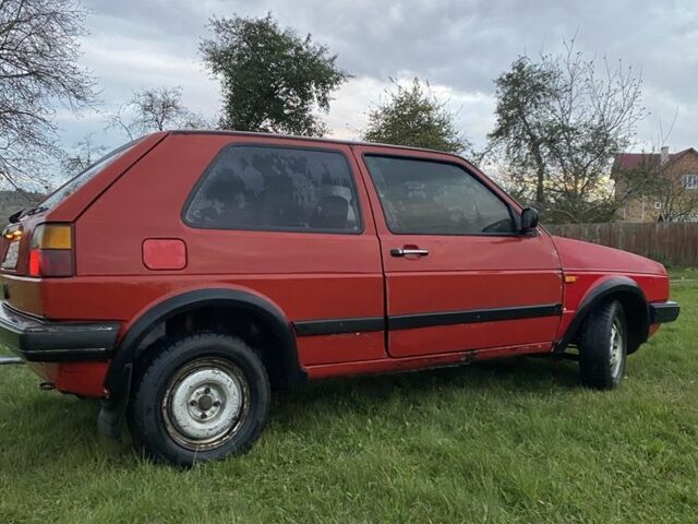 Червоний Фольксваген Гольф, об'ємом двигуна 1.3 л та пробігом 1 тис. км за 900 $, фото 1 на Automoto.ua