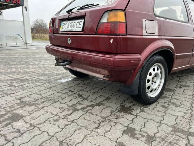 Красный Фольксваген Гольф, объемом двигателя 1.6 л и пробегом 290 тыс. км за 1200 $, фото 7 на Automoto.ua