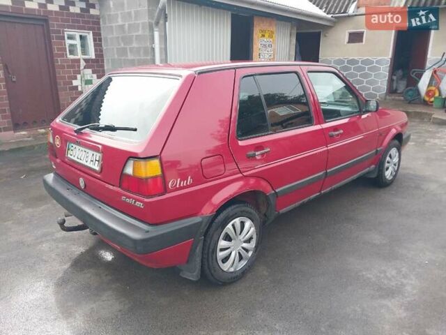 Красный Фольксваген Гольф, объемом двигателя 1.27 л и пробегом 438 тыс. км за 1700 $, фото 3 на Automoto.ua