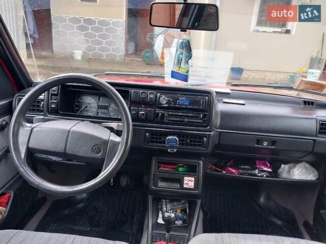 Красный Фольксваген Гольф, объемом двигателя 1.27 л и пробегом 438 тыс. км за 1700 $, фото 9 на Automoto.ua