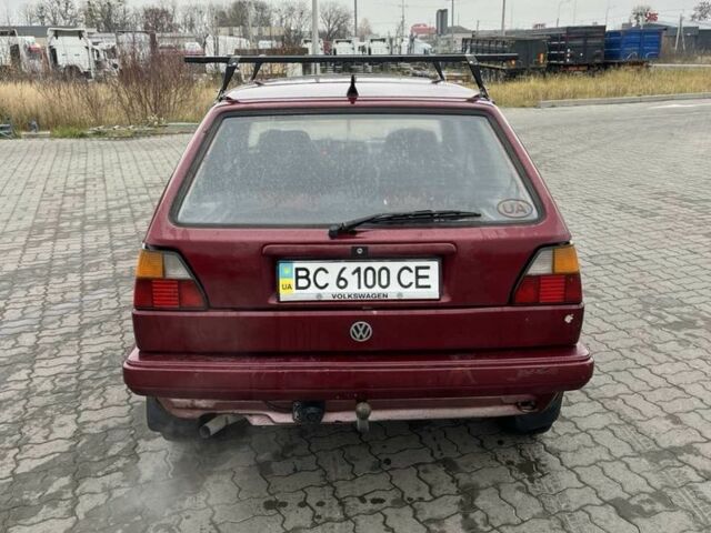 Красный Фольксваген Гольф, объемом двигателя 1.6 л и пробегом 290 тыс. км за 1200 $, фото 2 на Automoto.ua