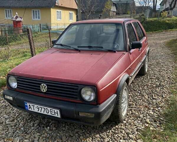 Червоний Фольксваген Гольф, об'ємом двигуна 1.27 л та пробігом 314 тис. км за 1500 $, фото 4 на Automoto.ua