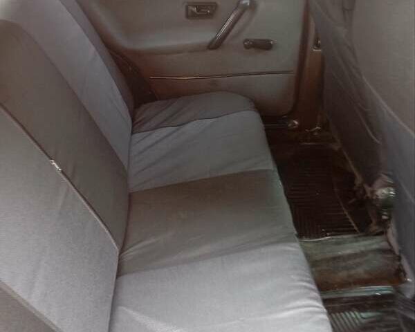 Червоний Фольксваген Гольф, об'ємом двигуна 1.59 л та пробігом 200 тис. км за 1800 $, фото 5 на Automoto.ua