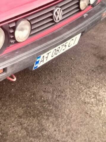 Красный Фольксваген Гольф, объемом двигателя 1.6 л и пробегом 319 тыс. км за 2500 $, фото 8 на Automoto.ua