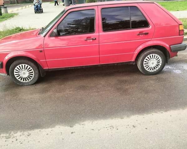 Красный Фольксваген Гольф, объемом двигателя 1.6 л и пробегом 319 тыс. км за 2500 $, фото 7 на Automoto.ua