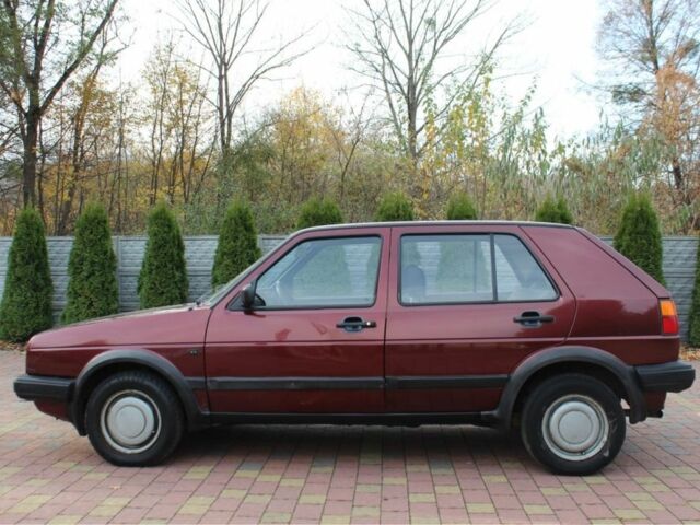 Червоний Фольксваген Гольф, об'ємом двигуна 1.3 л та пробігом 187 тис. км за 1650 $, фото 9 на Automoto.ua