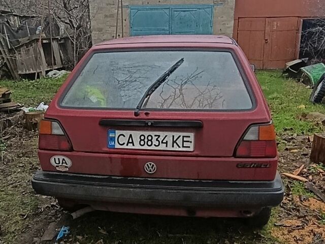 Красный Фольксваген Гольф, объемом двигателя 1.6 л и пробегом 200 тыс. км за 600 $, фото 3 на Automoto.ua